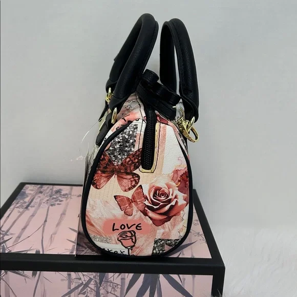 Betsey Johnson Small Handbag - NWT - Picture 4 of 12